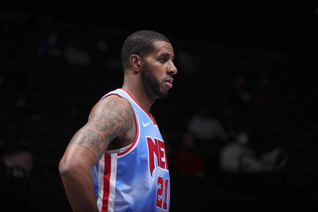 内马尔以他 内马尔以他