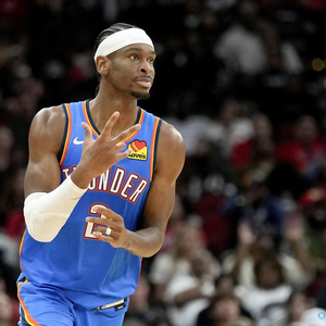 他曾与一家 他曾与一家