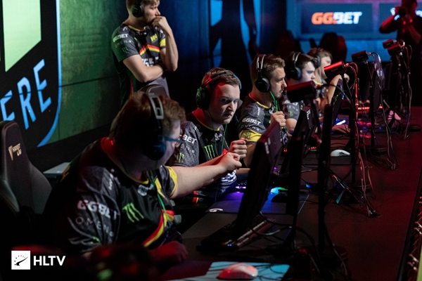 再次成为焦 再次成为焦